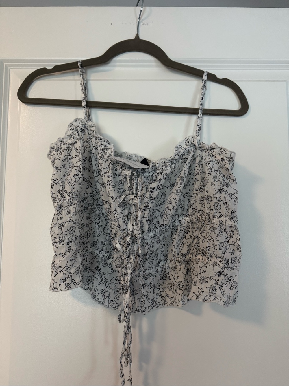 American Eagle Outfitters White Floral Ruffle Tie-Front Cami